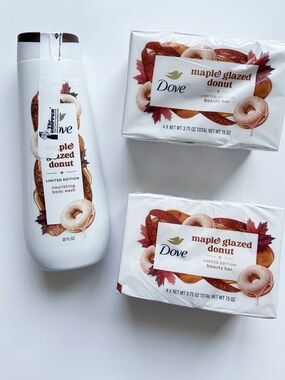 Maple Glazed Donut Nourishing Body Wash full size 20 oz and (8 )Beauty Bar soap